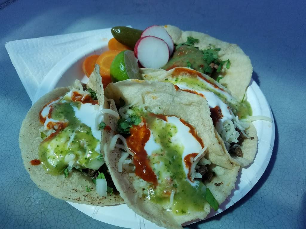 Wienerschnitzel | restaurant | 220 S Cherokee Ln, Lodi, CA 95240, USA | 2093662477 OR +1 209-366-2477