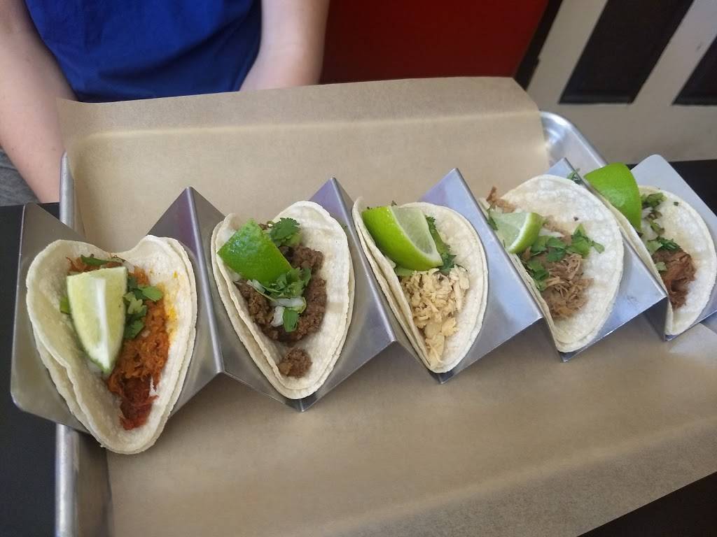 Killers Tacos | restaurant | 424 Bryan St, Denton, TX 76201, USA | 9405141920 OR +1 940-514-1920