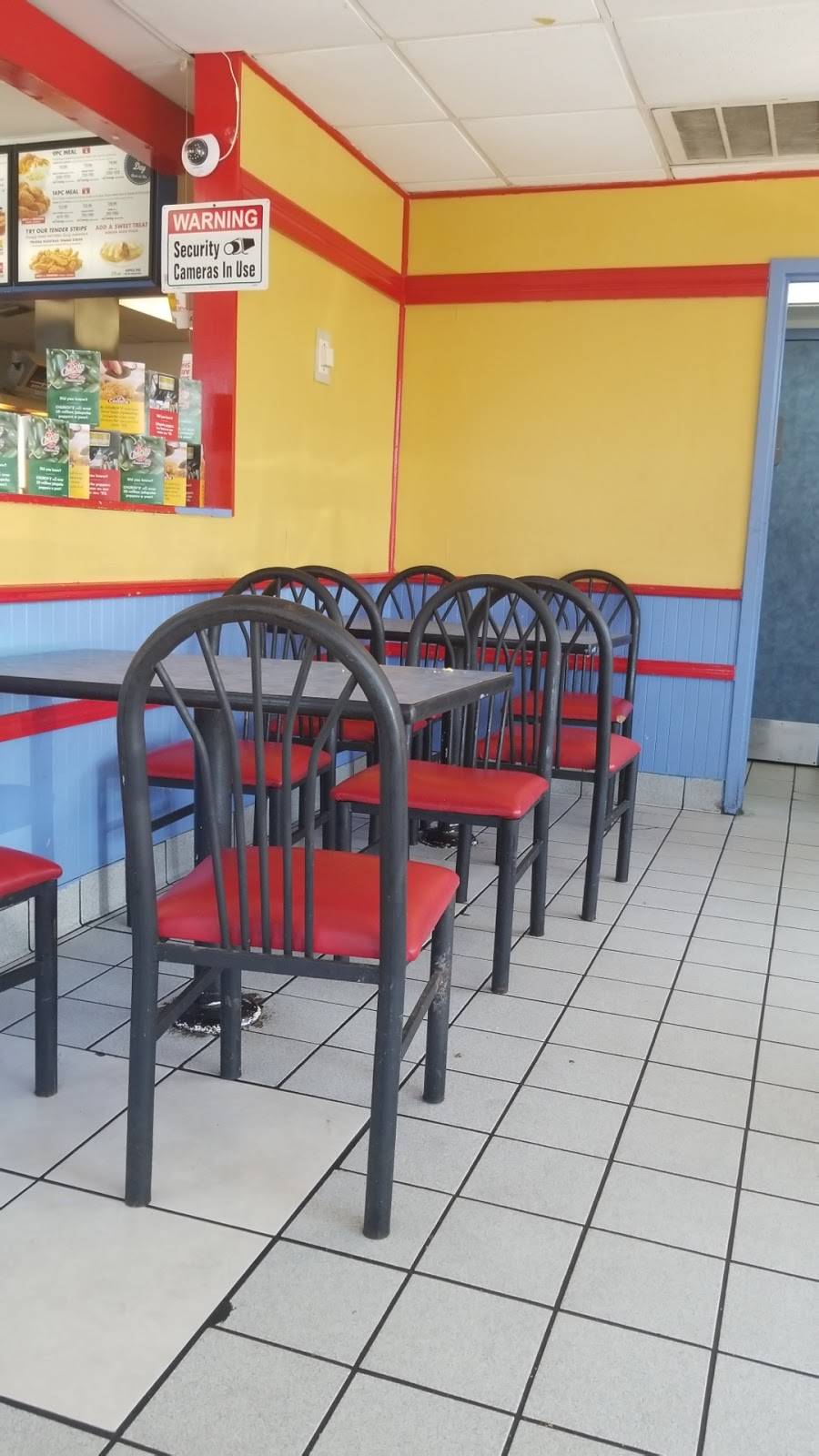 Churchs Chicken | restaurant | 2706 Fulton St, Houston, TX 77009, USA | 7132281211 OR +1 713-228-1211