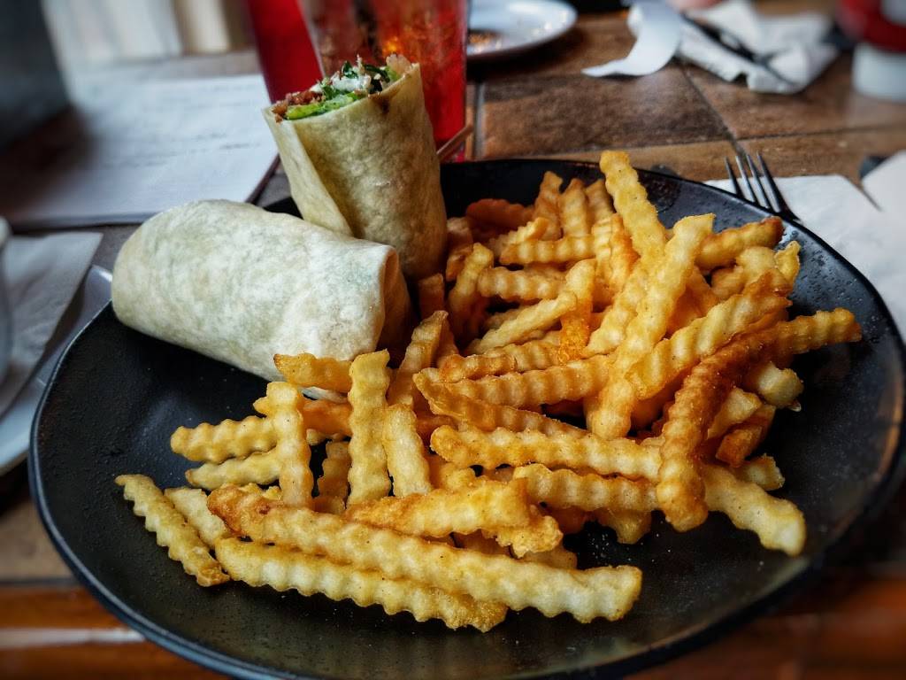 Fox Harbor | restaurant | 348 S Washington St, Green Bay, WI 54301, USA | 9205938327 OR +1 920-593-8327