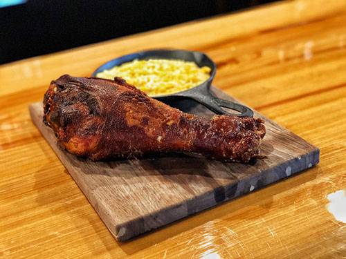 Mama Tried Deep Ellum | restaurant | 215 Henry St, Dallas, TX 75226, USA | 2142585573 OR +1 214-258-5573