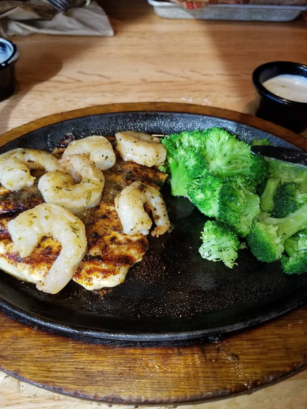 Applebees Grill + Bar | restaurant | 1000 Stafford Market Pl, Stafford, VA 22556, USA | 5406580717 OR +1 540-658-0717