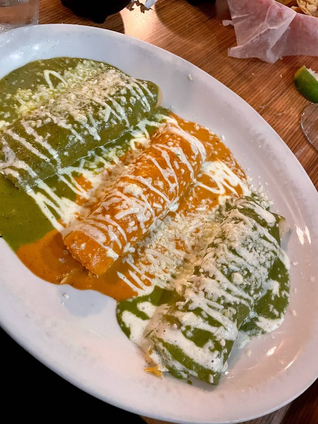 El Mirasol | restaurant | 938 N Loop 1604 W, San Antonio, TX 78232, USA | 2104798765 OR +1 210-479-8765