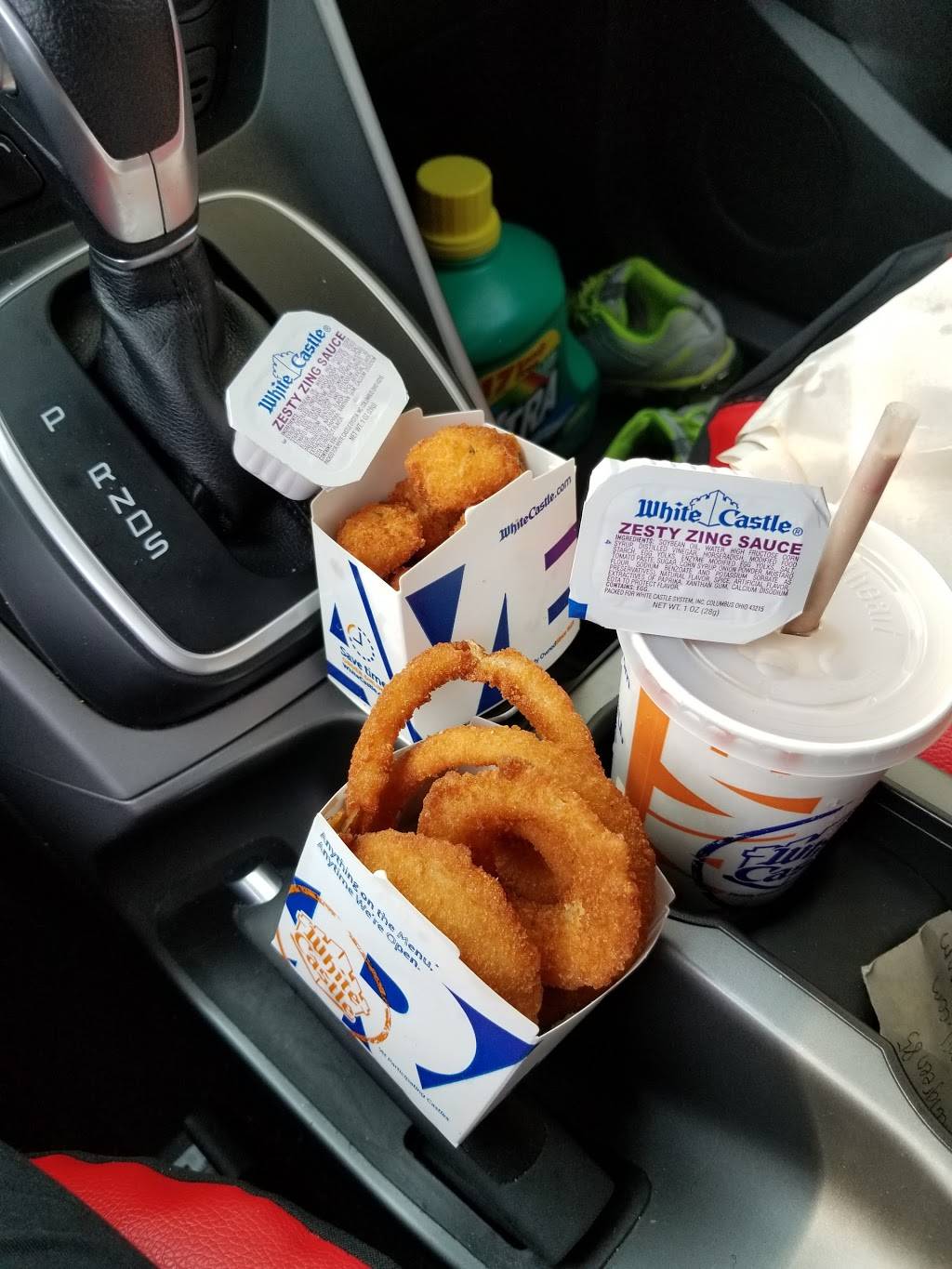 White Castle | restaurant | 11120 New Halls Ferry Road, Florissant, MO 63033, USA | 3148311666 OR +1 314-831-1666