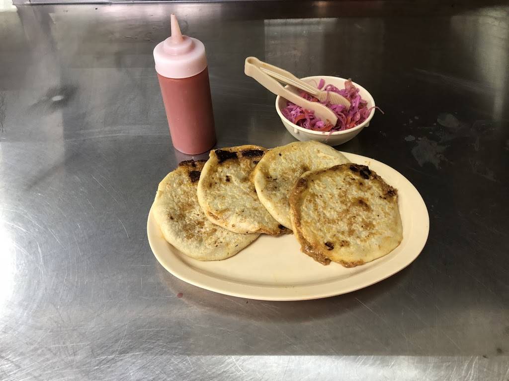 Guanaquitas Tacos y Pupusas | restaurant | 2405 E Plano Pkwy, Plano, TX 75074, USA | 2145315493 OR +1 214-531-5493