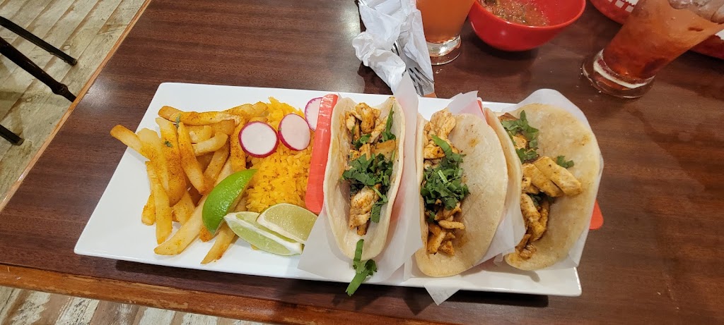 Las Casitas | restaurant | 180 Grace Chapel Rd, Blue Eye, MO 65611, USA | 4179733515 OR +1 417-973-3515