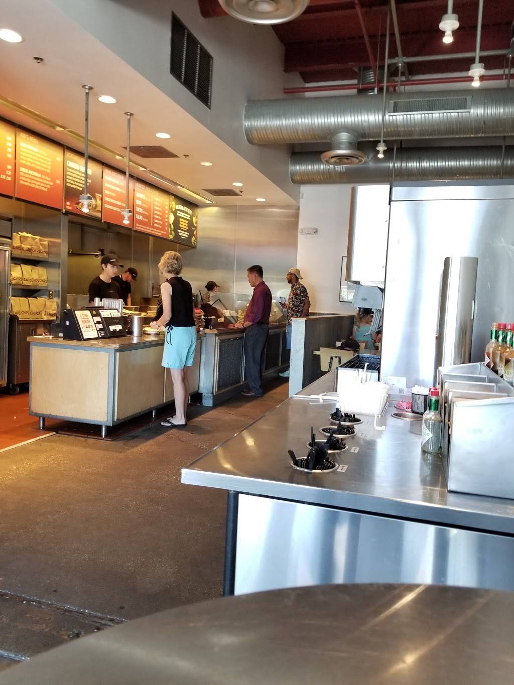 Chipotle Mexican Grill | restaurant | 2002 Annapolis Mall Spc 185, Annapolis, MD 21401, USA | 4108971925 OR +1 410-897-1925