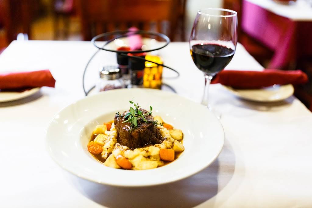 Antonios Italian Restaurant | restaurant | 1105 Goshen Ave, Elkhart, IN 46516, USA | 5742958424 OR +1 574-295-8424