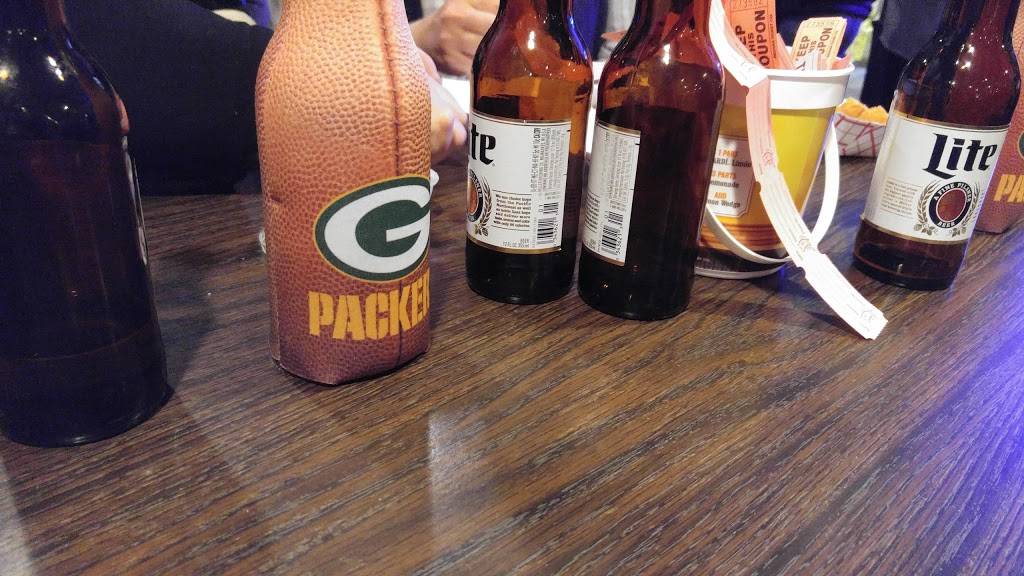 AJs Bar & Grill | restaurant | S90w13970 Boxhorn Dr, Muskego, WI 53150, USA | 4144271707 OR +1 414-427-1707