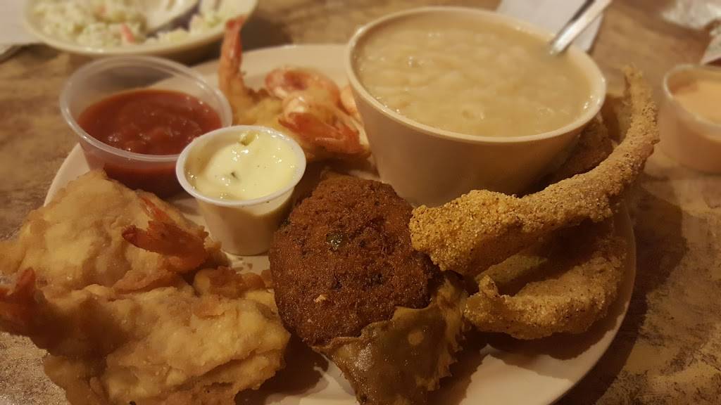 Catfish Cabin | restaurant | 1290 S Highland Ave, Jackson, TN 38301, USA | 7314221001 OR +1 731-422-1001