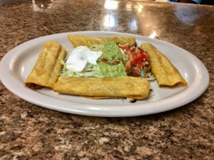 Mazatlan Mexican Restaurant | restaurant | 180 Beasley Dr, Dickson, TN 37055, USA | 6157408701 OR +1 615-740-8701