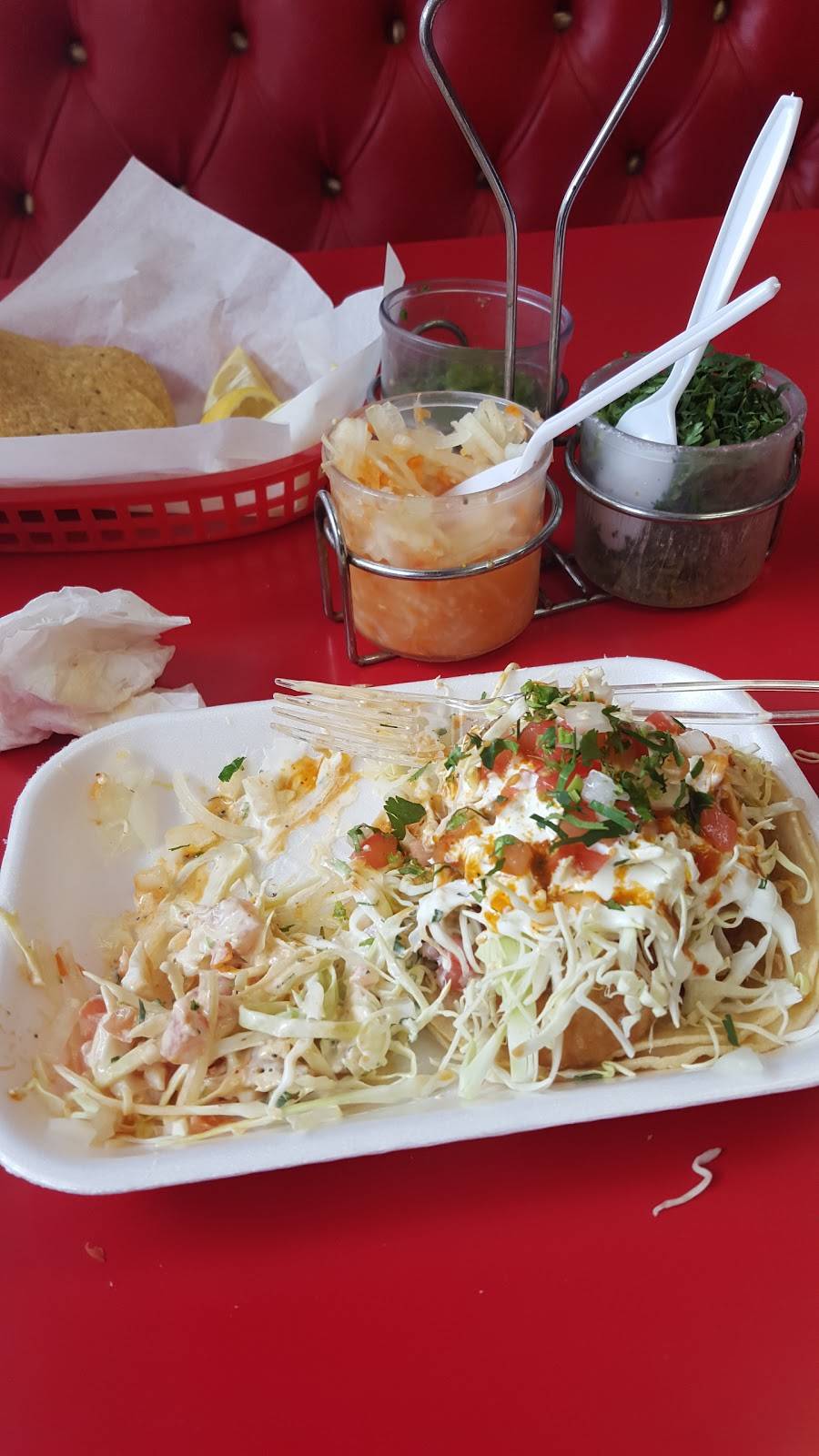 Jesses Camarones Restaurant | restaurant | 1479 W Adams Blvd, Los Angeles, CA 90007, USA | 3237356399 OR +1 323-735-6399