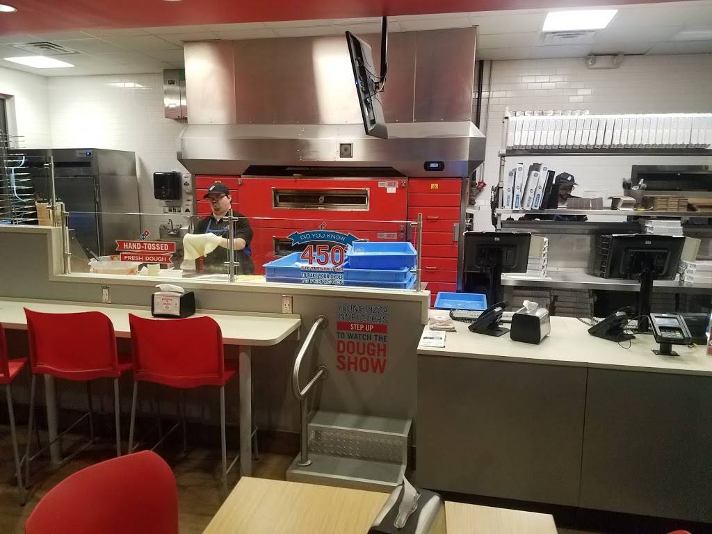 Dominos Pizza | meal delivery | 667 Lincoln Ave, Charleston, IL 61920, USA | 2173453030 OR +1 217-345-3030