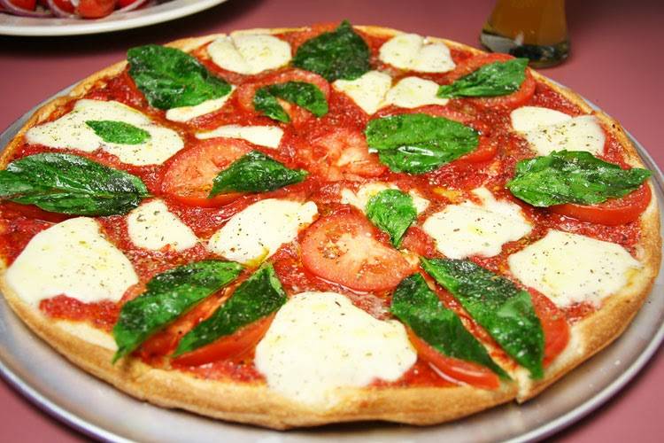 Royal II Restaurant and Grill | night club | 715 MA-6A, Yarmouth Port, MA 02675, USA | 5083622288 OR +1 508-362-2288