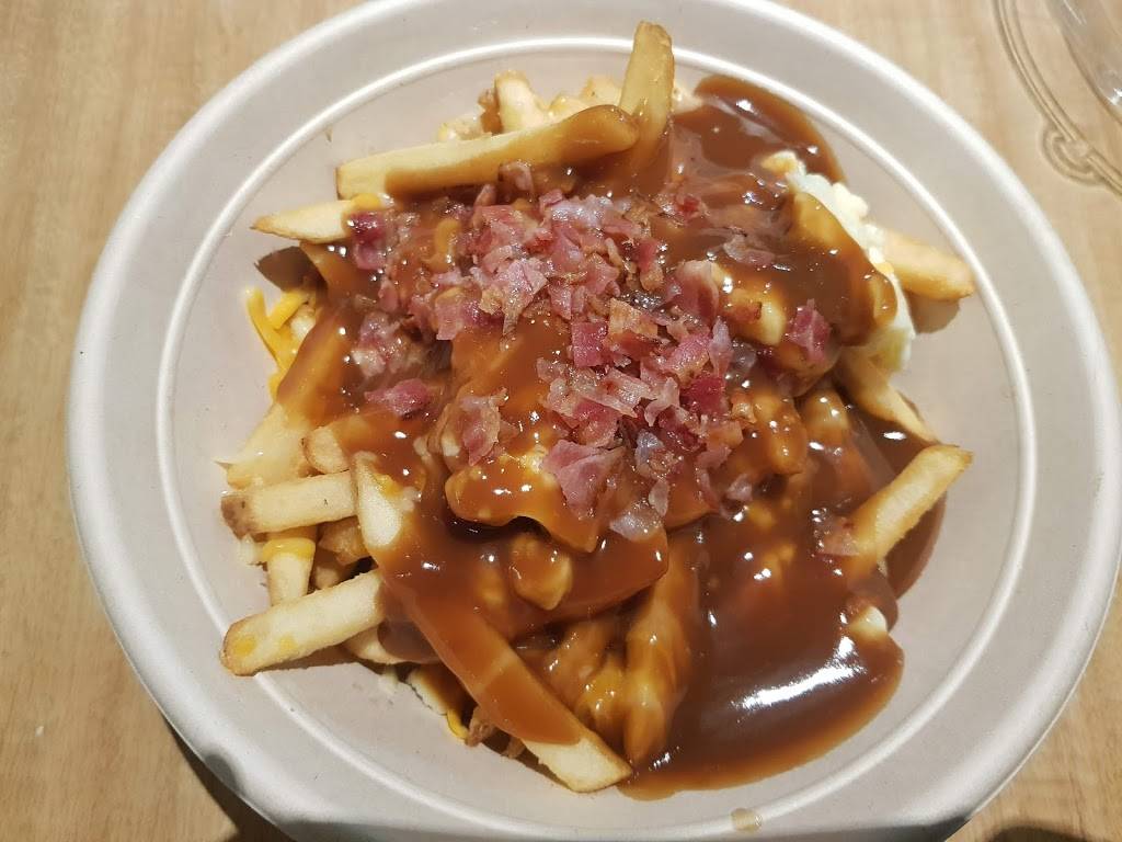 Harveys | restaurant | 2211 County Road #28, Port Hope, ON L1A 3W4, Canada | 9058851400 OR +1 905-885-1400