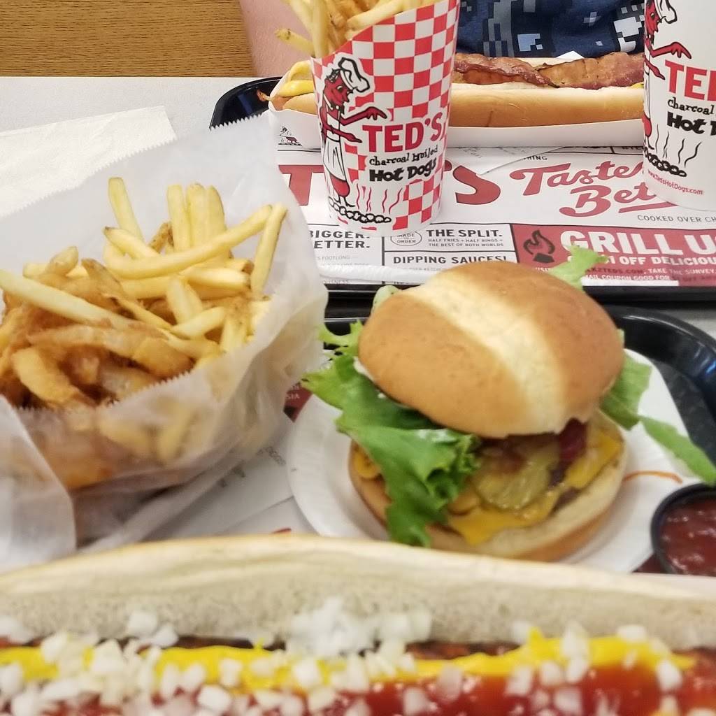 Teds Hot Dogs | restaurant | 4878 Transit Rd, Lancaster, NY 14086, USA | 7166687533 OR +1 716-668-7533