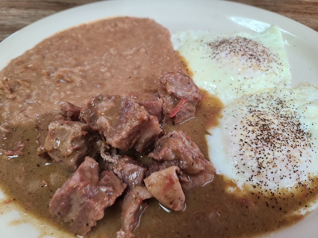 Chelos Mexican Restaurant | restaurant | 250 Enrique M. Barrera Pkwy, San Antonio, TX 78237, USA | 2109089084 OR +1 210-908-9084