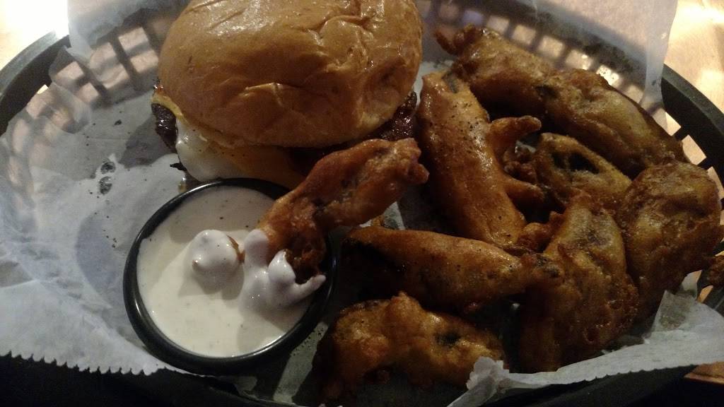 Rileys Roadhouse Bar & Grill | restaurant | 21000 157th Ave N, Cordova, IL 61242, USA | 3096549463 OR +1 309-654-9463