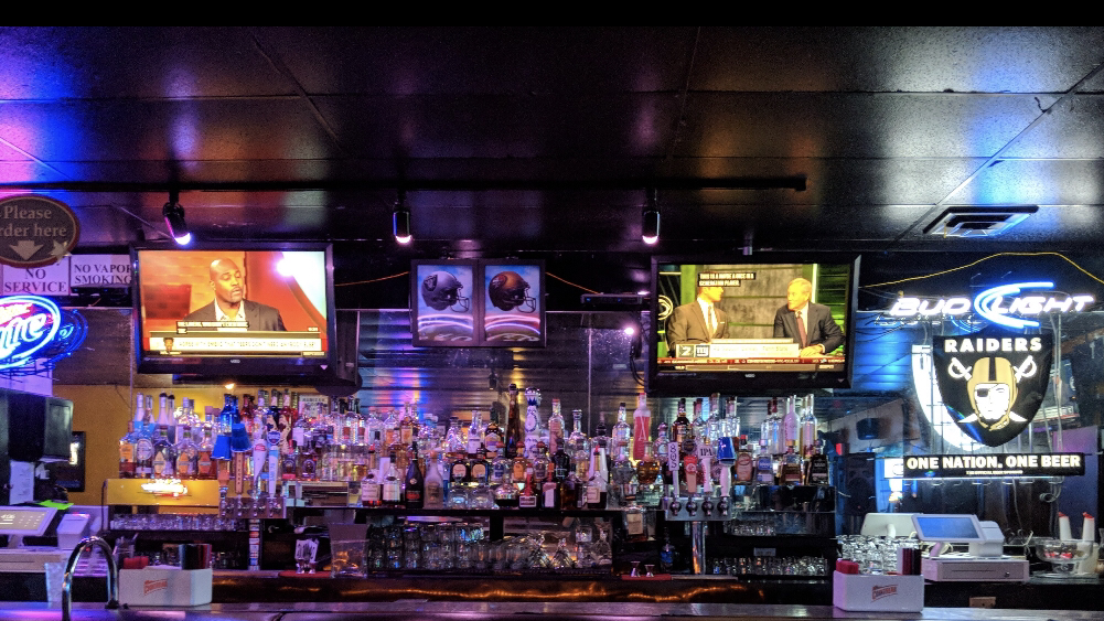 Tequila Shots Bar and Grill | restaurant | 38 N Main St, Milpitas, CA 95035, USA | 4082627468 OR +1 408-262-7468