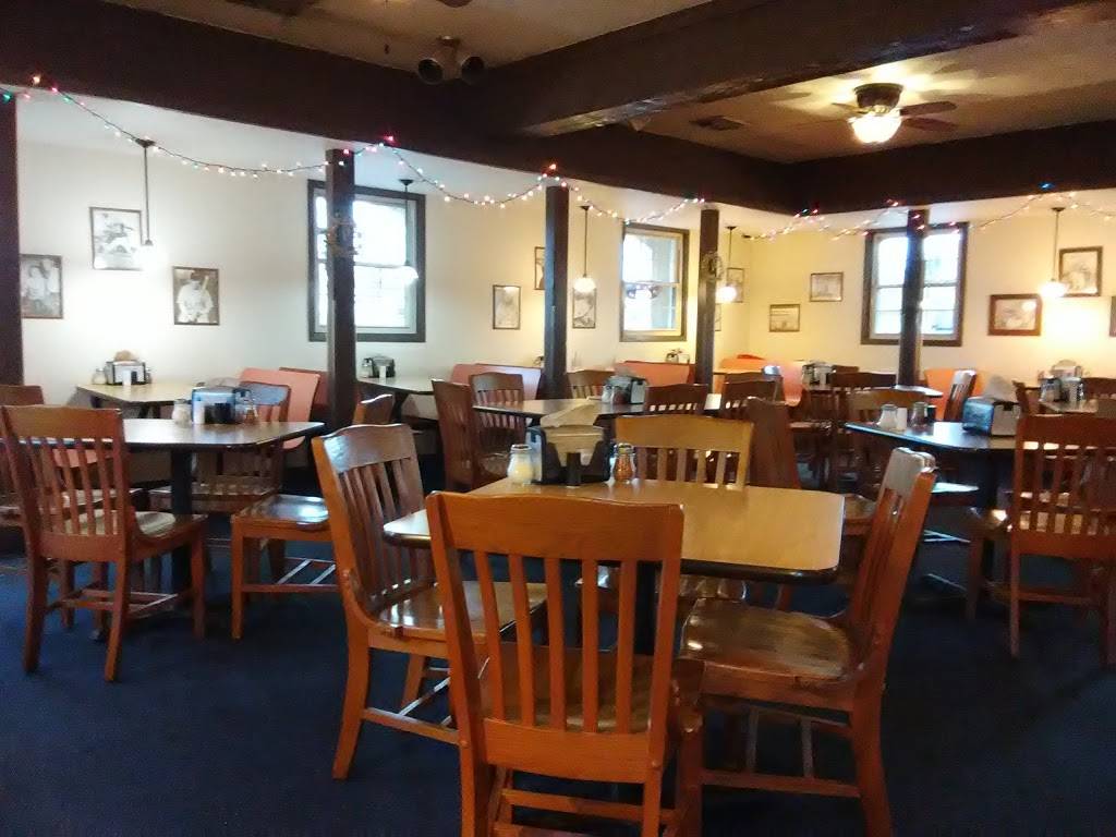Village Inn Pizza Morganton | restaurant | 1016 Burkemont Ave, Morganton, NC 28655, USA | 8284371515 OR +1 828-437-1515