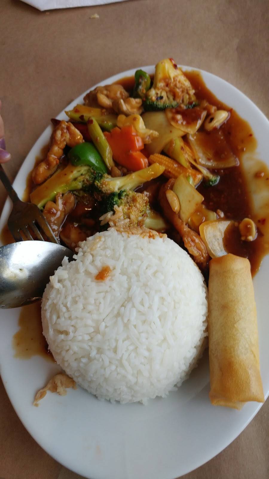 Asian Wok n Roll | restaurant | 6905 Millcreek Dr #13, Mississauga, ON L5N 6A3, Canada | 9055670088 OR +1 905-567-0088