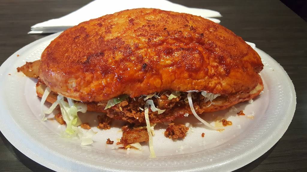 La Hechizera | restaurant | 924 N Collins St, Arlington, TX 76011, USA | 8178041128 OR +1 817-804-1128