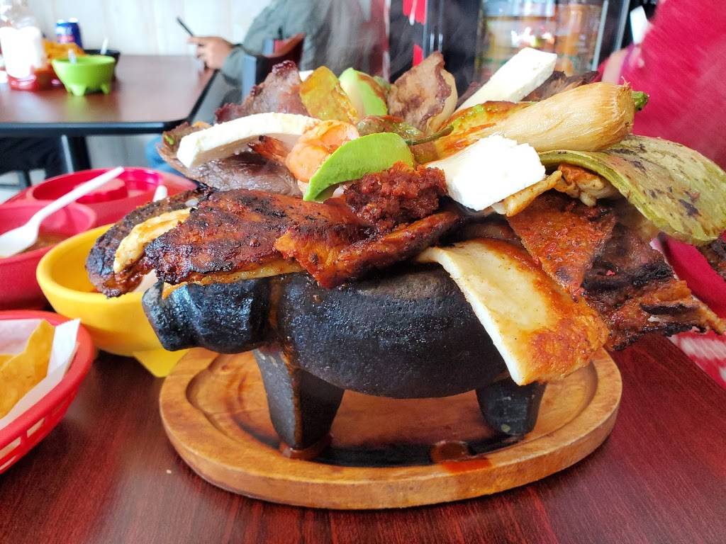 Mi Tierra Restaurant & Bakery | restaurant | New Brunswick, NJ 08901, USA | 7322491179 OR +1 732-249-1179