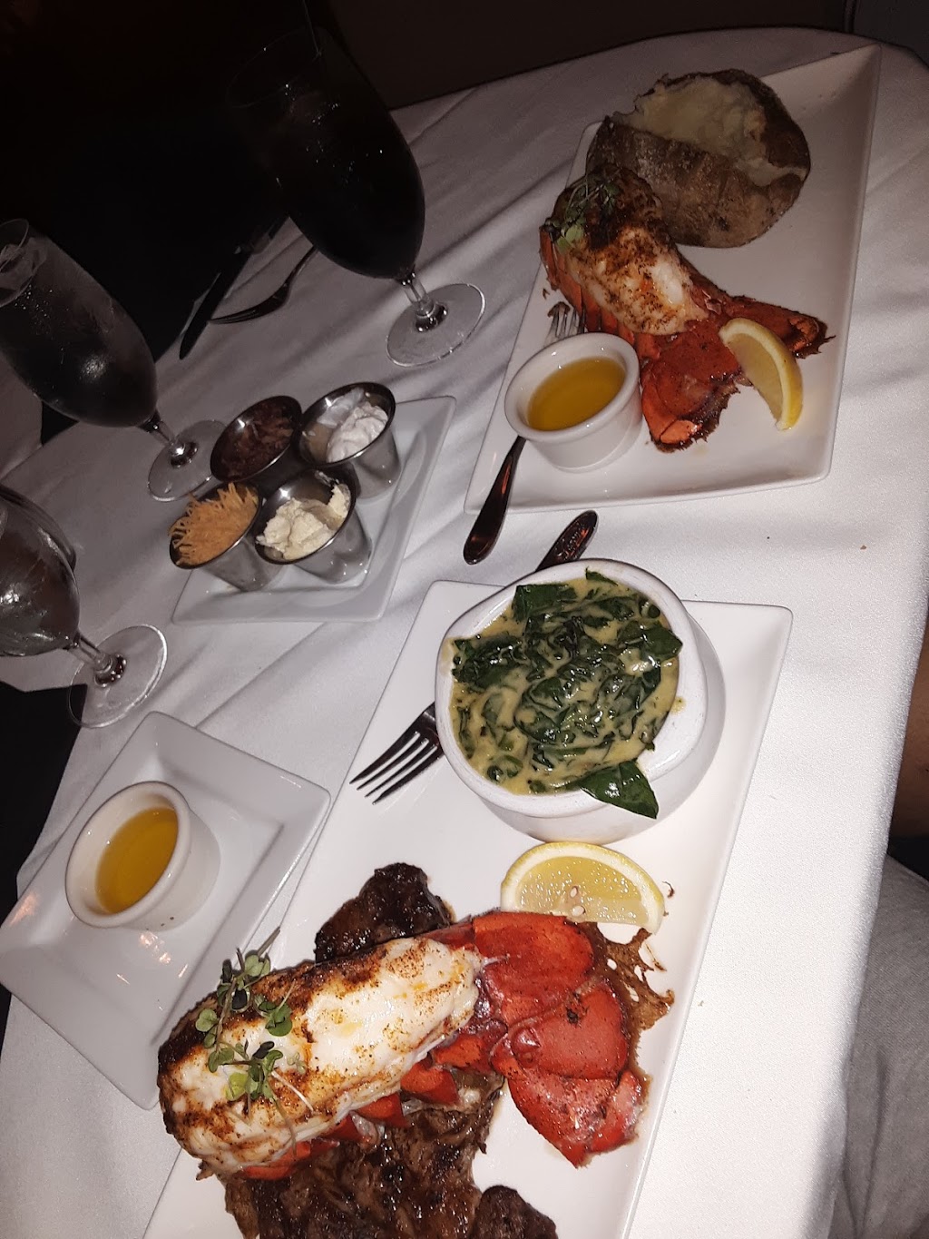 Legends Steakhouse | restaurant | 711 Paragon Place, Marksville, LA 71351, USA | 8009461946 OR +1 800-946-1946