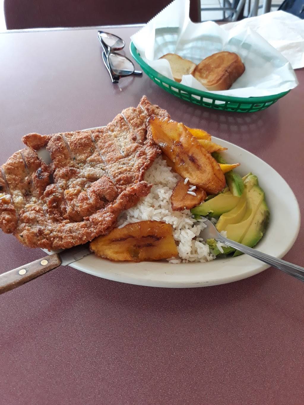 Carnitas Restaurant | restaurant | 500-524 W Wingohocking St, Philadelphia, PA 19140, USA | 2154550298 OR +1 215-455-0298