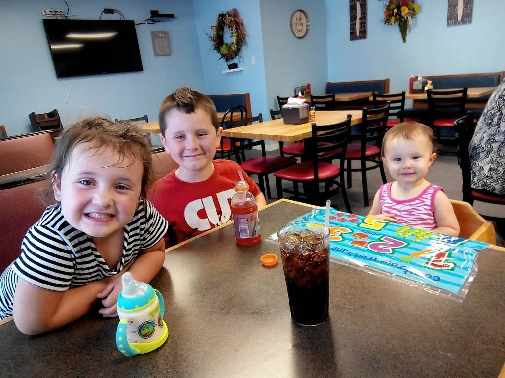 IC Scoops | restaurant | 12106 Boydton Plank Rd C, Petersburg, VA 23803, USA | 8045863582 OR +1 804-586-3582