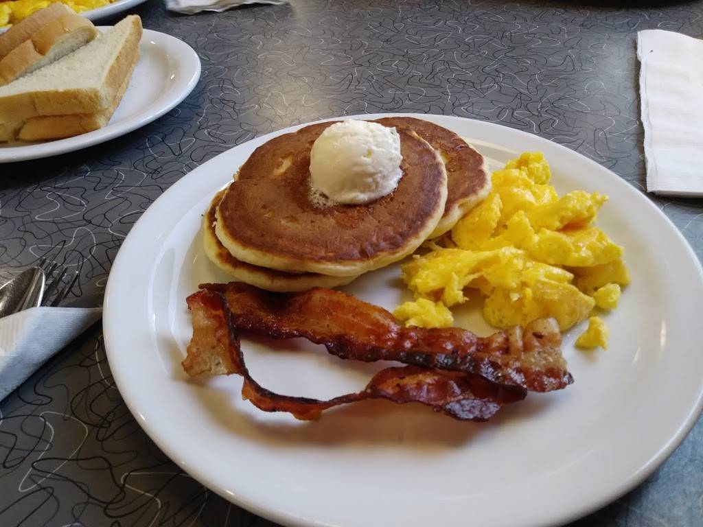 Dennys | restaurant | 3105 Medina Rd, Medina Township, OH 44256, USA | 3307221600 OR +1 330-722-1600