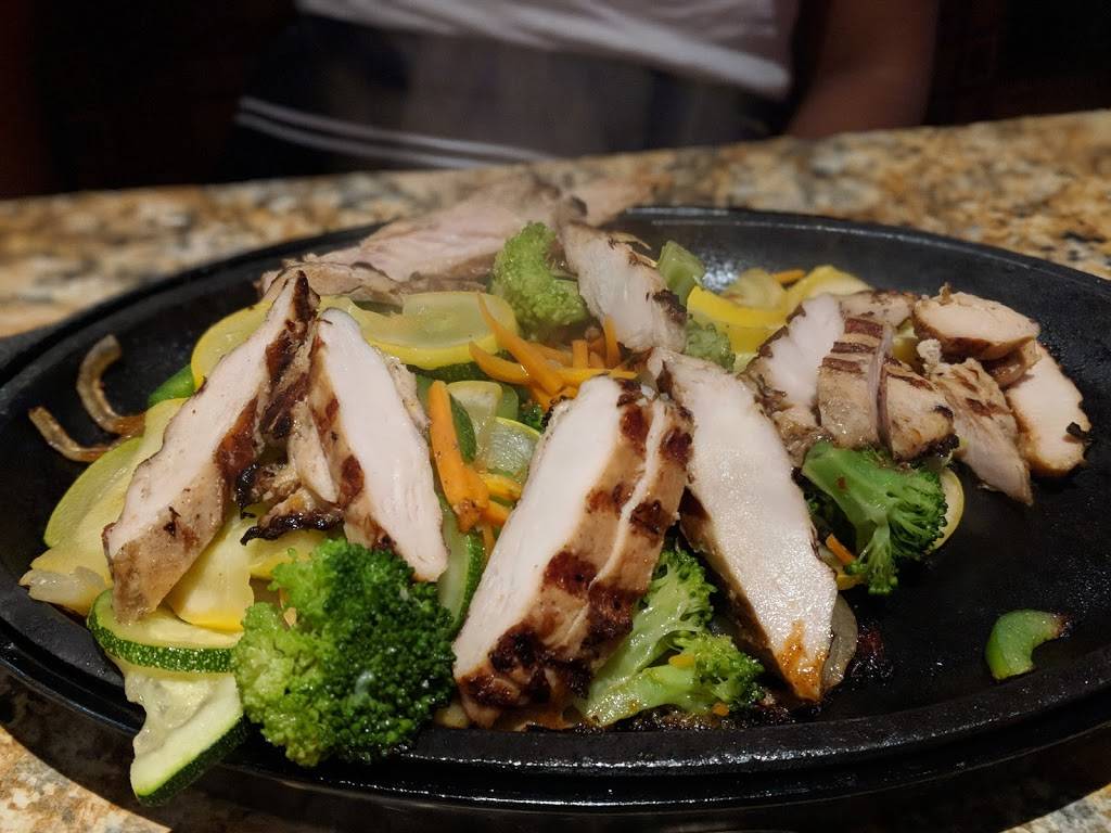 Abuelos Mexican Restaurant | restaurant | 5733 TX-121, The Colony, TX 75056, USA | 2146180788 OR +1 214-618-0788