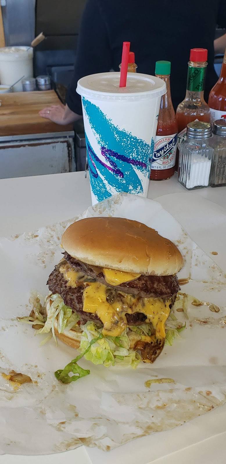 Daves Giant Hamburger | restaurant | 1055 N Texas St, Fairfield, CA 94533, USA | 7074251818 OR +1 707-425-1818