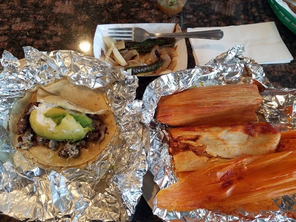 Tacos El Rio | restaurant | 6070 E, IL-17, Kankakee, IL 60901, USA | 8156143332 OR +1 815-614-3332