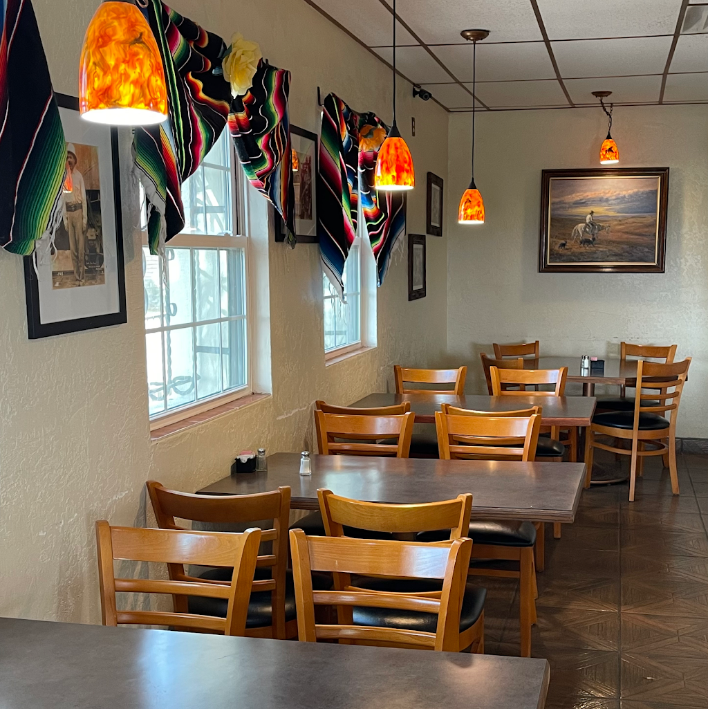 Arriba Mexican Restaurant | restaurant | 663 N 2nd Ave, Ajo, AZ 85321, USA | 5203875332 OR +1 520-387-5332