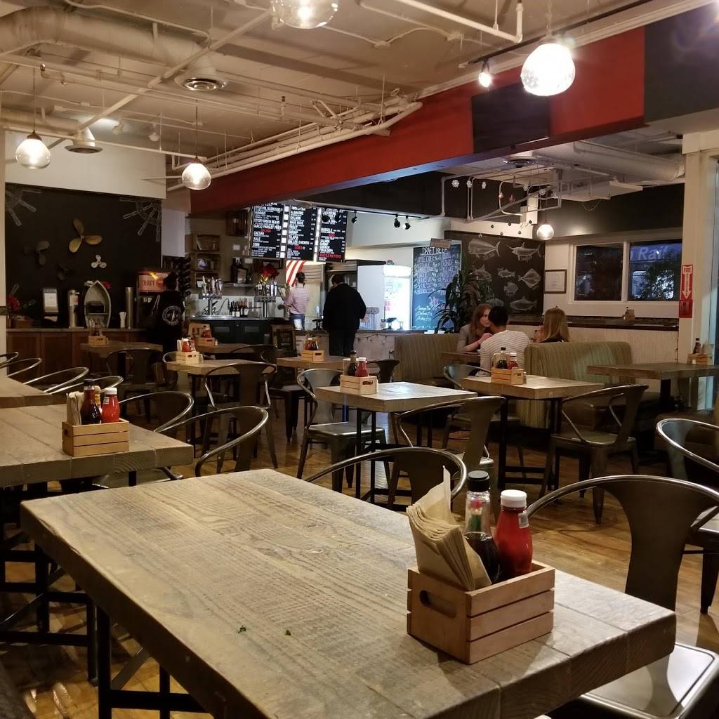 Pier 76 Fish Grill | restaurant | 95 Pine Ave, Long Beach, CA 90802, USA | 5629831776 OR +1 562-983-1776