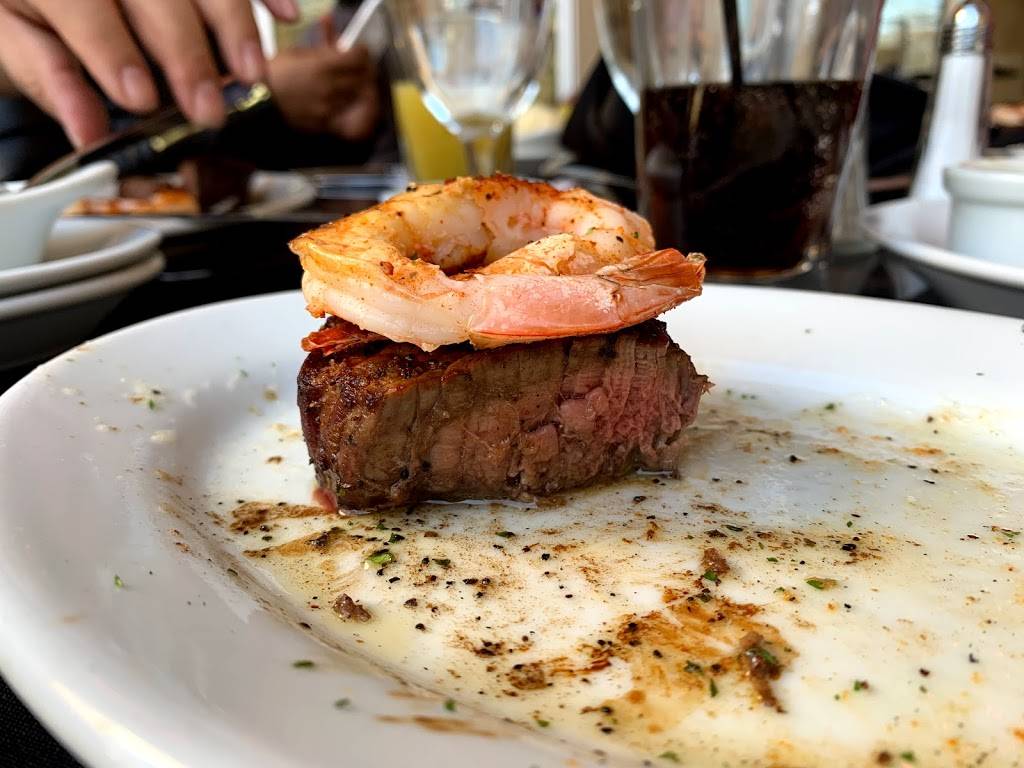 Ruths Chris Steak House | restaurant | Grand Hyatt, 600 E Market St, San Antonio, TX 78205, USA | 2102278847 OR +1 210-227-8847