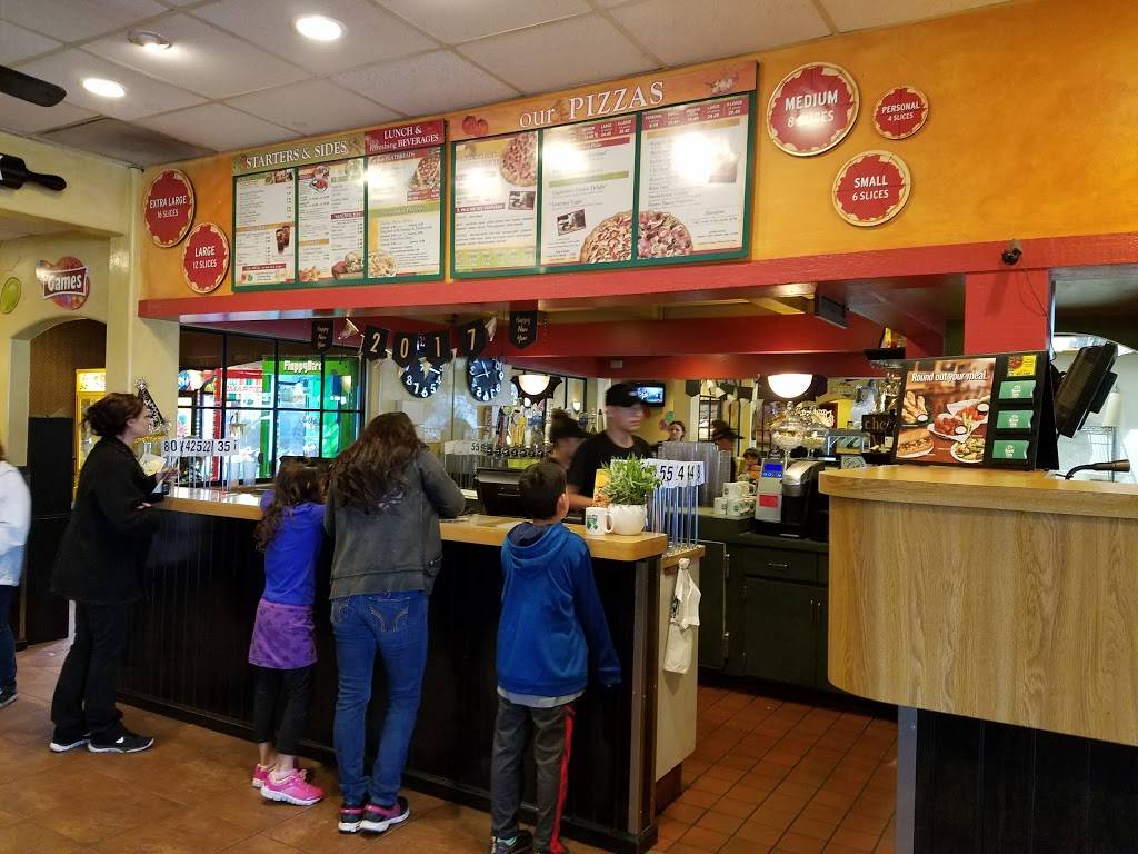 Round Table Pizza | meal delivery | 496 Tres Pinos Rd, Hollister, CA 95023, USA | 8316377444 OR +1 831-637-7444