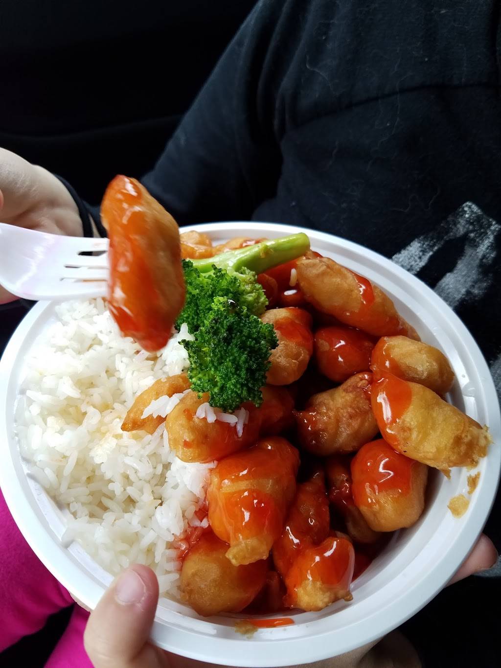 Chinese Kitchen | restaurant | 224 Elmwood Ave, Buffalo, NY 14222, USA | 7168855121 OR +1 716-885-5121