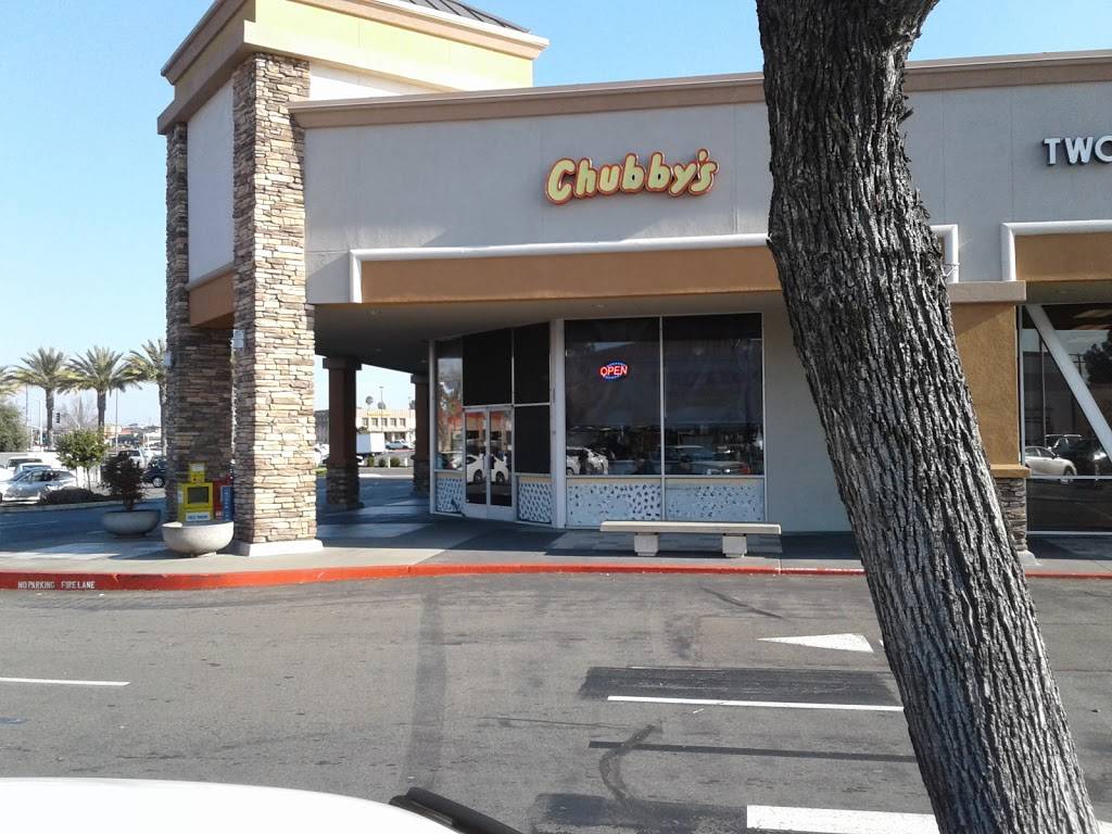 Chubbys Diner | restaurant | 427 Roseville Square, Roseville, CA 95678, USA | 9167735622 OR +1 916-773-5622