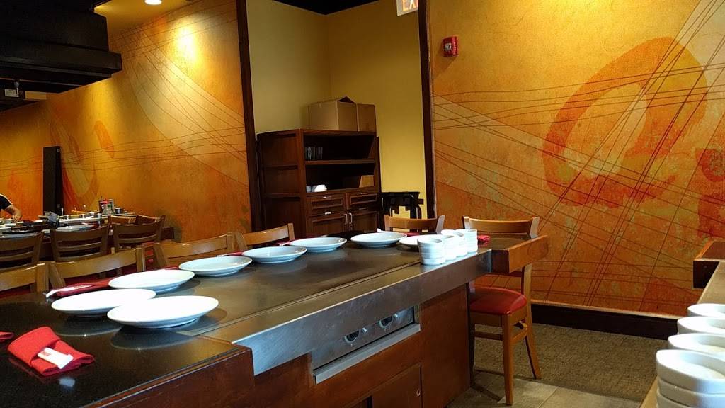 Benihana | restaurant | 1200 E Higgins Rd, Schaumburg, IL 60173, USA | 8479958201 OR +1 847-995-8201