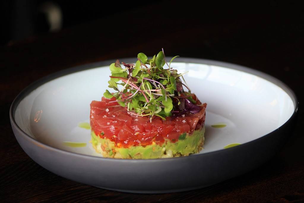 Valor Glencoe | restaurant | 667 Vernon Ave, Glencoe, IL 60022, USA | 8477864324 OR +1 847-786-4324