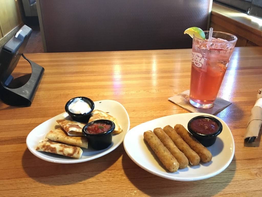 Applebees Grill + Bar | restaurant | 7250 Valley Creek Plaza, Woodbury, MN 55125, USA | 6517318321 OR +1 651-731-8321