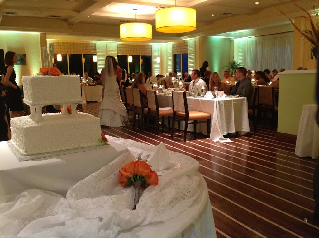 Ocean Grille | restaurant | 3003 N Hwy A1A, Indialantic, FL 32903, USA | 3217775000 OR +1 321-777-5000