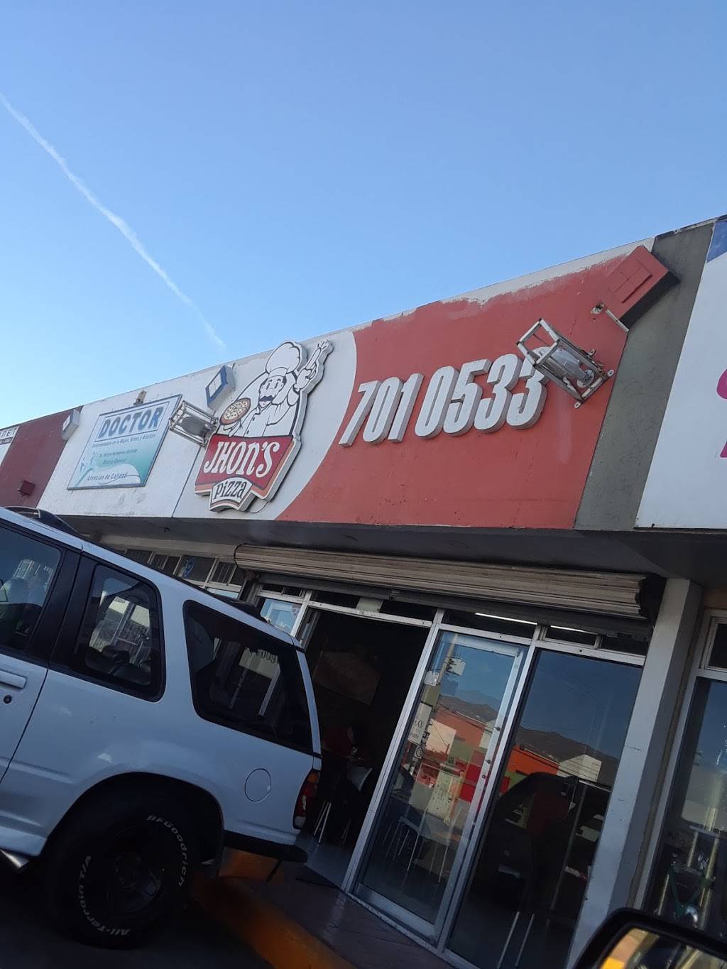 Jhons Pizza | restaurant | Blvd. Lic. Héctor Terán Terán 2619, Jardin Dorado, 22200 Tijuana, B.C., Mexico | 016647010533 OR +52 664 701 0533