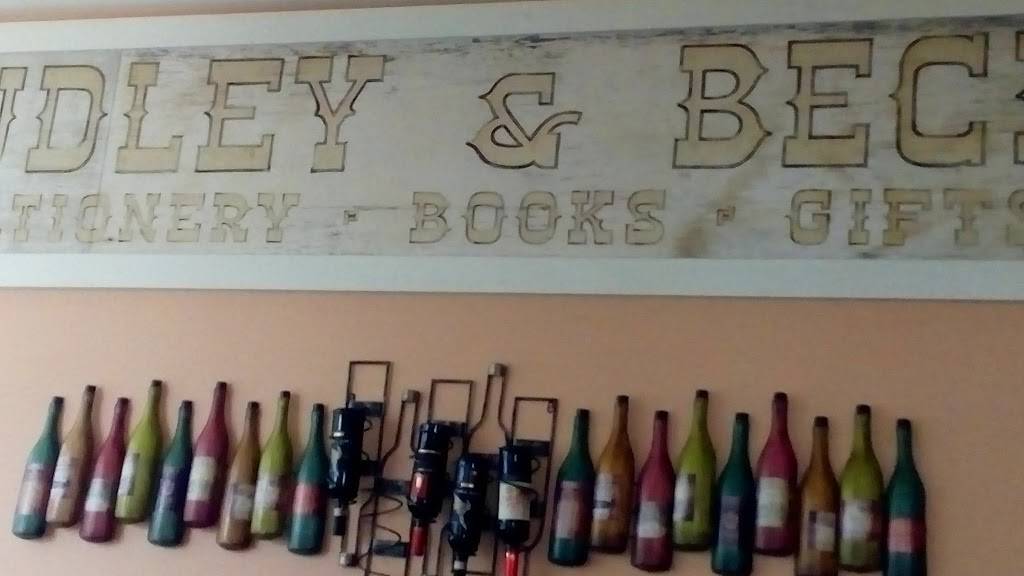 Centro Pizza Italian Specialty | restaurant | 65 Whitfield St, Guilford, CT 06437, USA | 2034537481 OR +1 203-453-7481