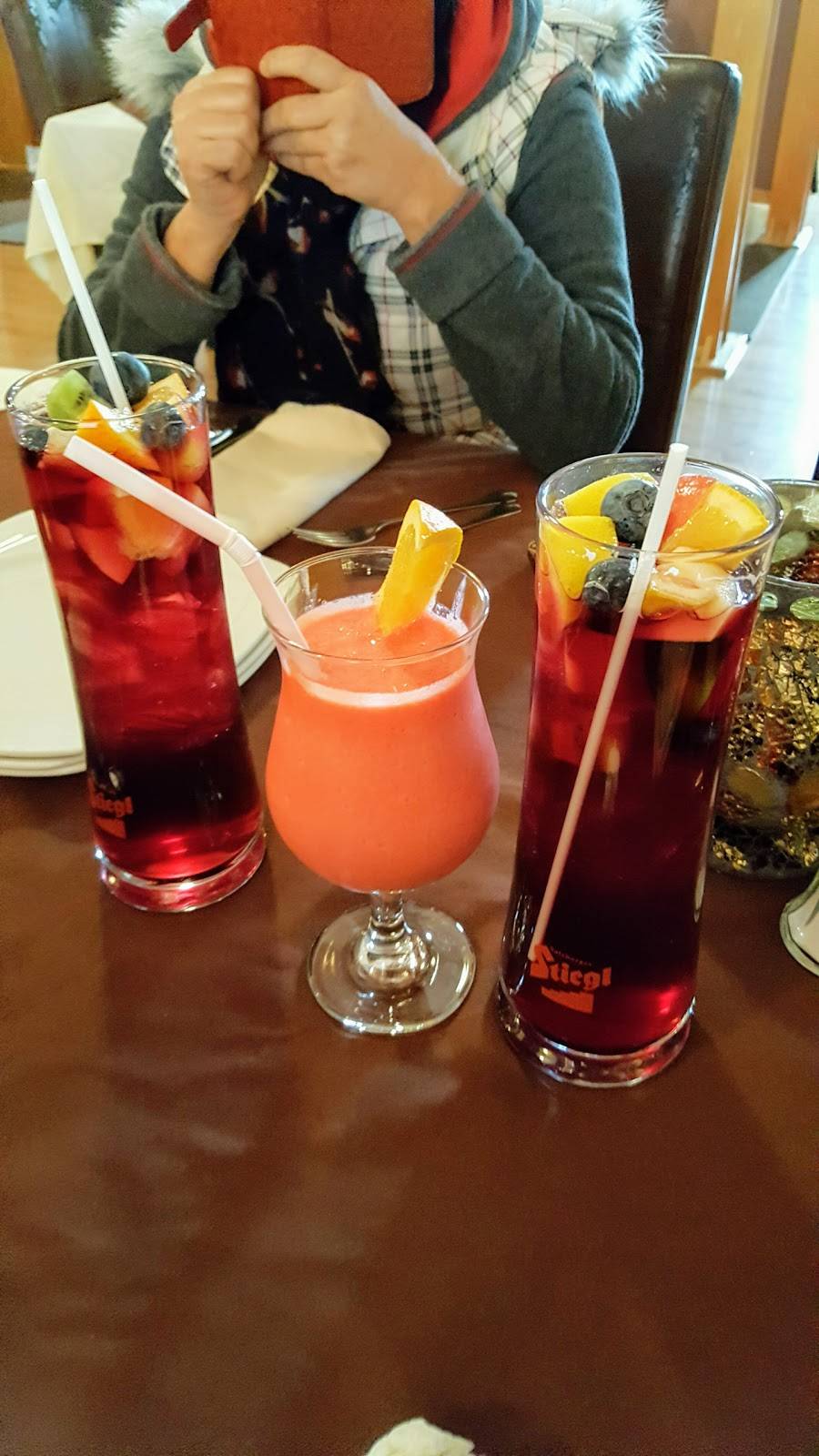 Gallery Restaurant | restaurant | 11 Queens Ave, Leamington, ON N8H 1M4, Canada | 5193222399 OR +1 519-322-2399