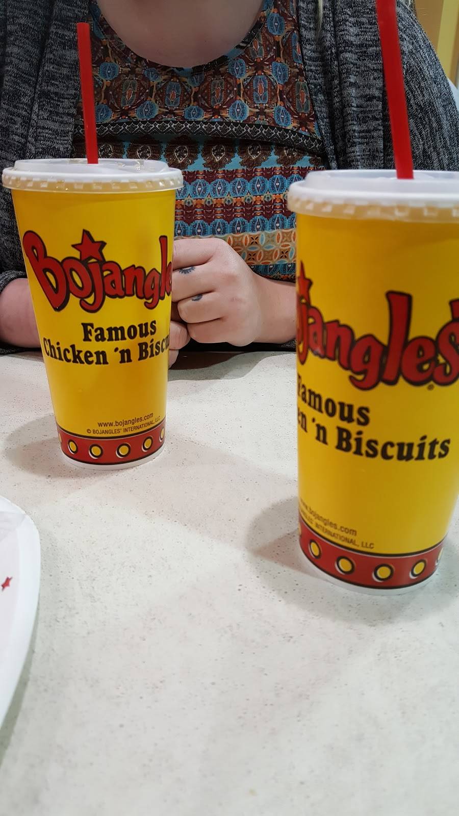 Bojangles Famous Chicken n Biscuits | restaurant | 9066 Eastchase Pkwy, Montgomery, AL 36117, USA | 3343567375 OR +1 334-356-7375