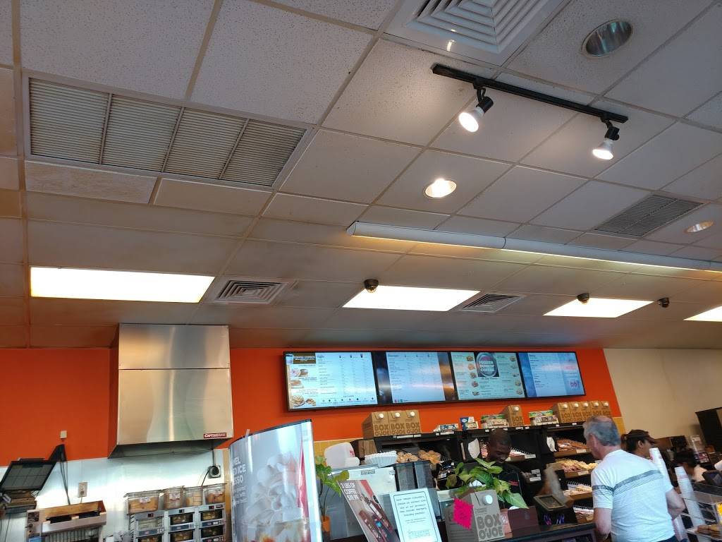 Dunkin | bakery | 6594 Lantana Rd Bay #3, Lake Worth, FL 33467, USA | 5614334939 OR +1 561-433-4939