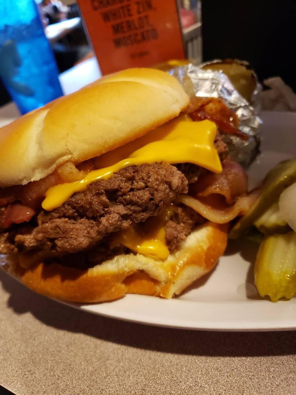 Sandy’s Place Restaurant | restaurant | Cape Girardeau Regional Airport, 860 Limbaugh Dr #63780, Scott City, MO 63780, USA | 5733340800 OR +1 573-334-0800